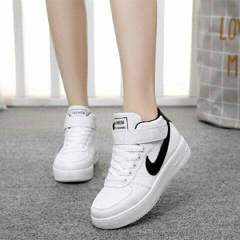 Termurah  BOOTS WANITA NIKE DANCER LIST HITAM