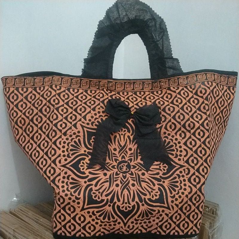 

Tas hajatan tasyakuran UK.22x22