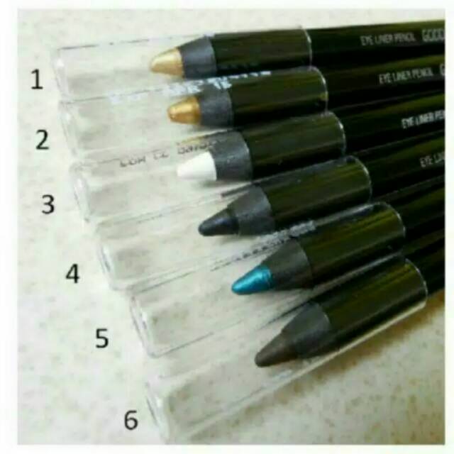 Eyeliner pencil MakeOver