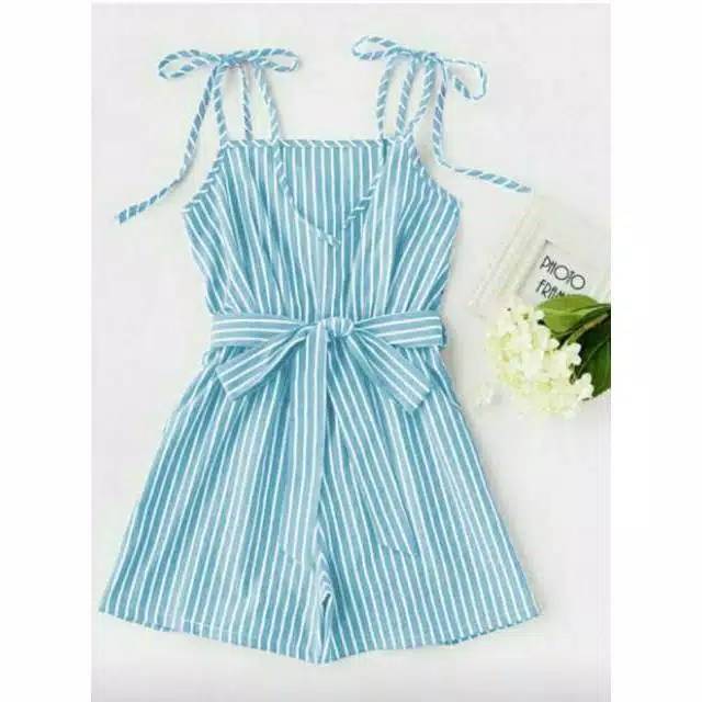 

Jumpsuit pita kecil