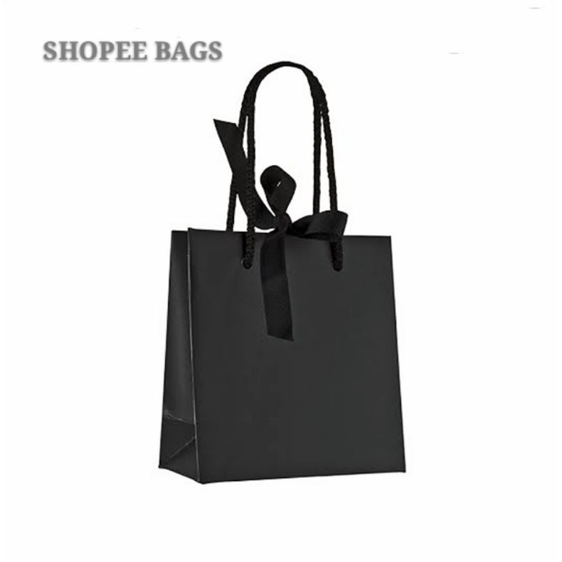 

PAPER BAG PREMIUM SUPER BLACK | 11 x 6 x 14 | shopeebags |