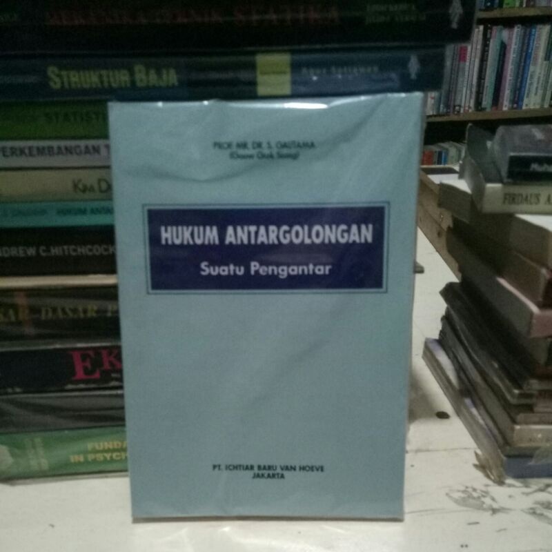 HUKUM ANTARGOLONGAN SUATU PENGANTAR
