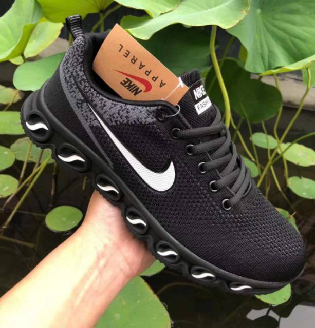 NIKE  APPAREAL IMPORT Vietnam