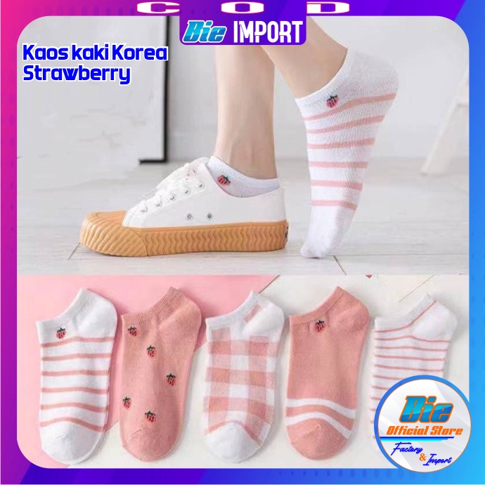 Kaos Kaki Korea Wanita Motif Strawberry Pink Impor Best Seller