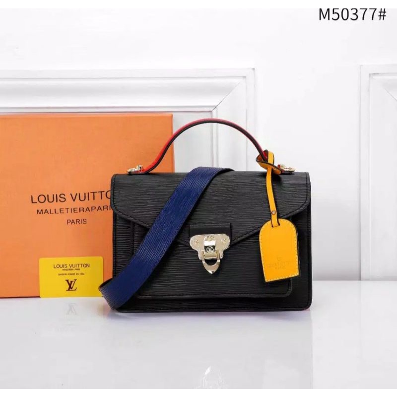 Tas LV hitam