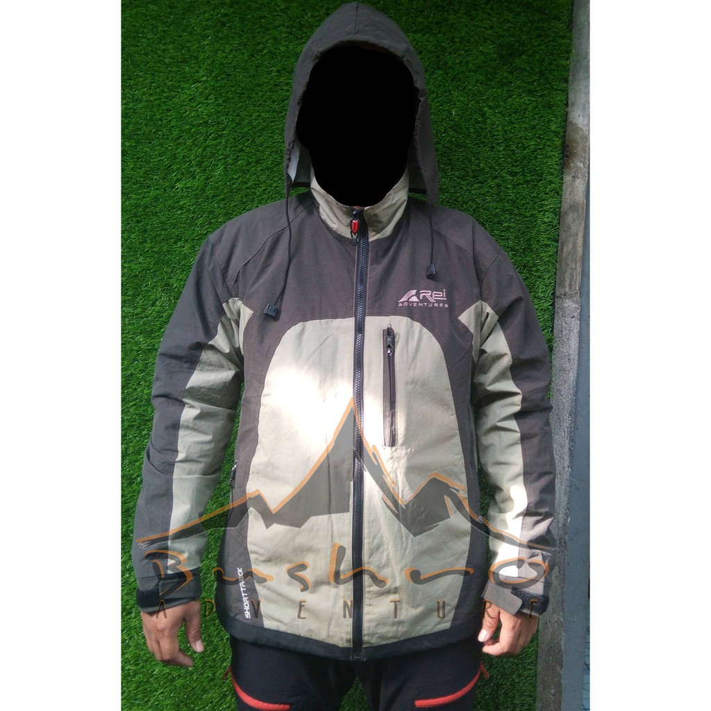Jaket gunung REI outdoor - Jaket Outdor REI adventure Short track