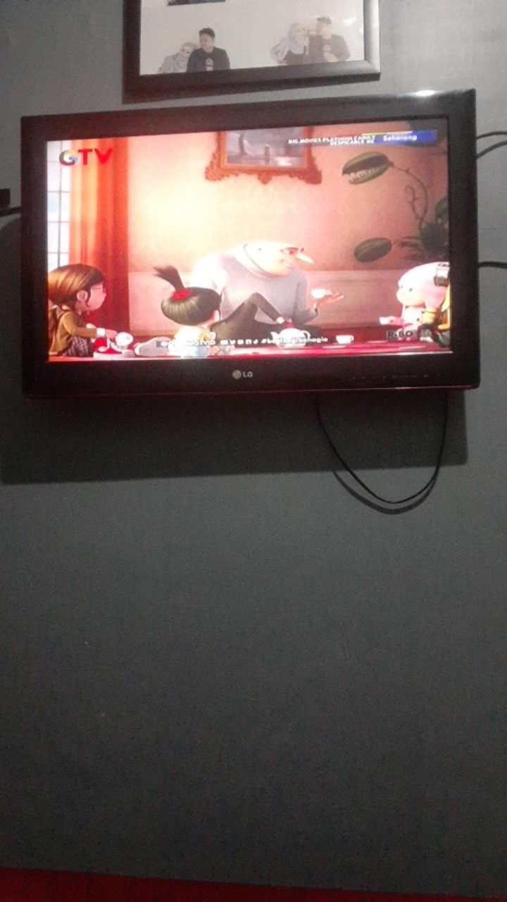 Party Spray / Semprotan String / String Spray / Snow Spray / Semprotan Salju