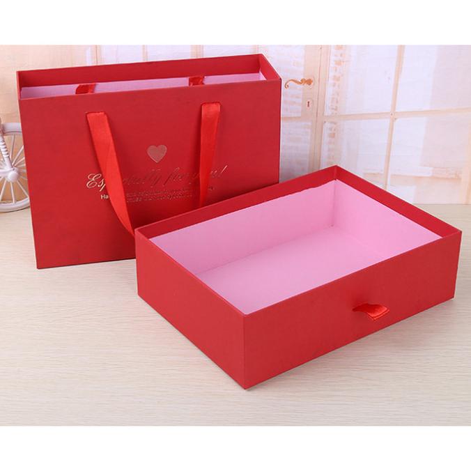 

Sale!!! Gift Box / Hard Case Box / Kotak Tebal Tarik / Merah Seserahan Hampers - Paling Diminati