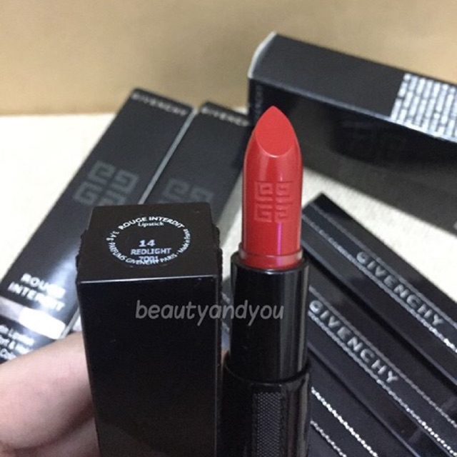 givenchy rouge interdit
