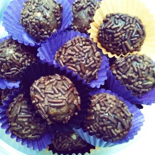 

Kue Bola coklat - kukis Lebaran