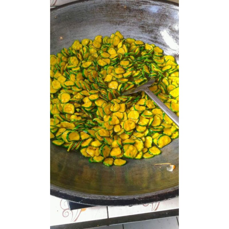 

seblak kering jengkol | daun jeruk