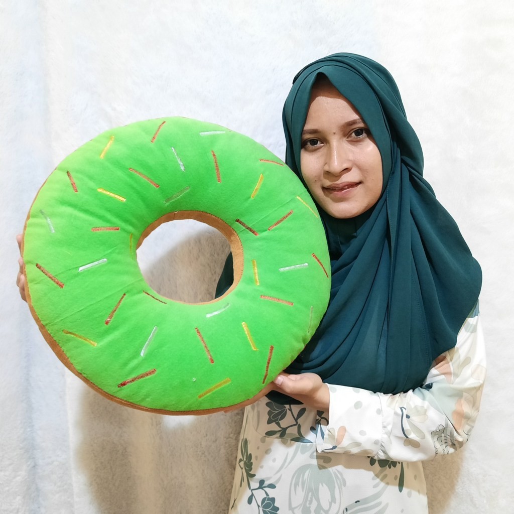 BANTAL donat murah boneka