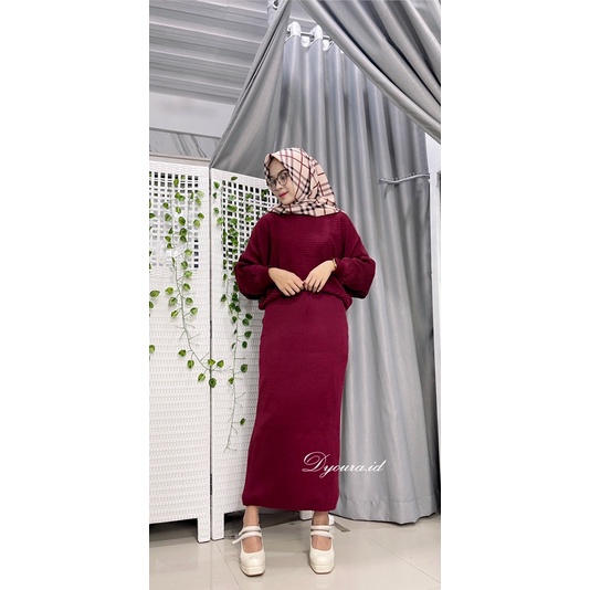 setelan reina by dyoura / setelan rajut /setelan batwing rajut