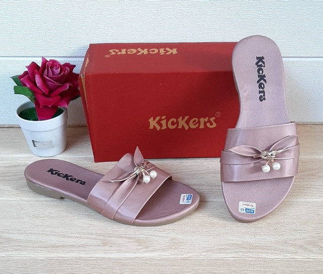 Sendal kickers cewek termurah terlaris terbaru