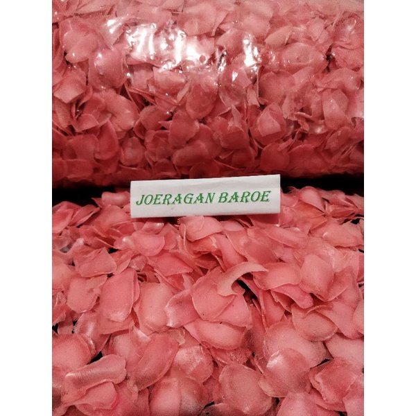 

Kerupuk merah