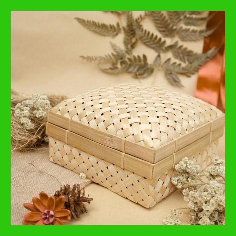 

PREMIUM SOKASE 25 X 25 X 13 CM -parcel ramadhan- parcel lebaran- besek jakarta-box hampers HITS
