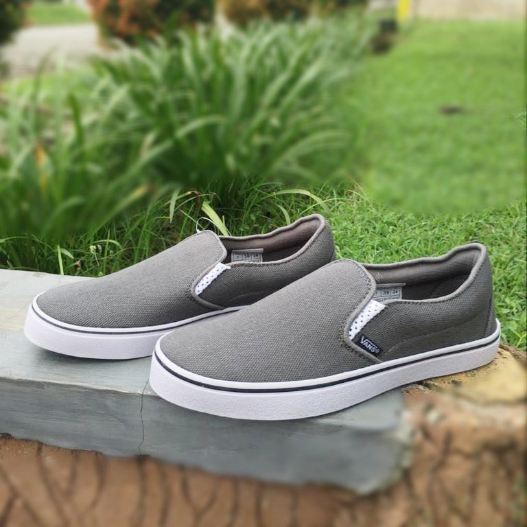 SEPATU KASUAL VANS SLIP ON SLIPON SLOP ABU FOX PUTIH