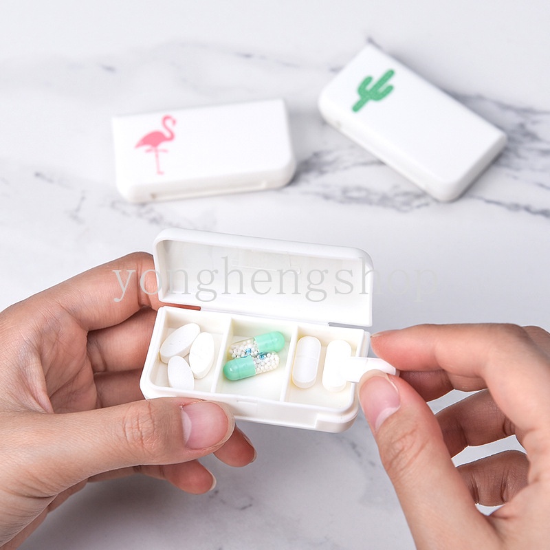 Kotak Organizer Obat Mini 3 Sekat Motif Flamingo / Kaktus Untuk Travel