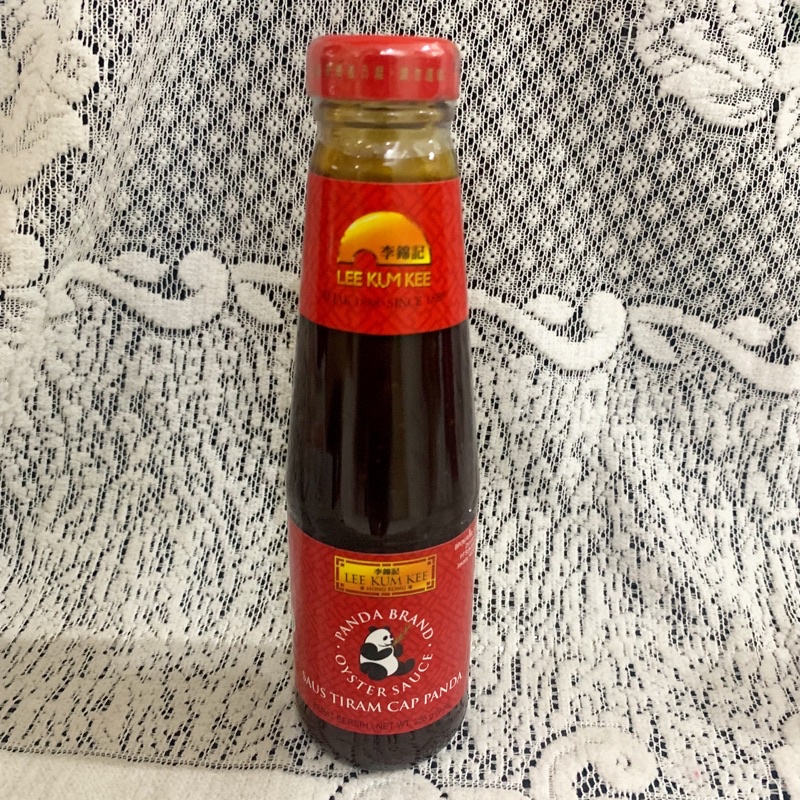 

LKK / Lee Kum Kee Oyster Sauce Botol 225ml / Lee kum Kee / cap / Panda / Brand / Saus / Kecap