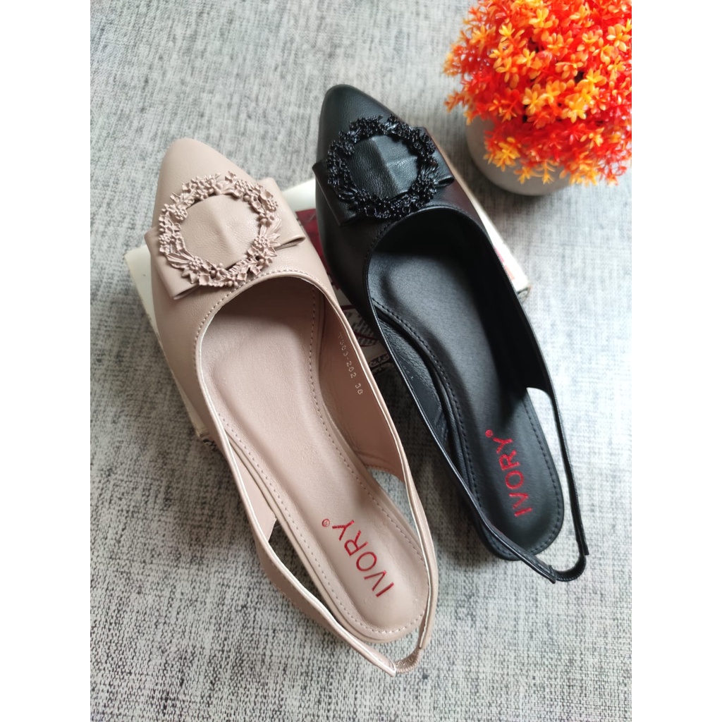 IVORY Sepatu Wanita Flat Tali Belakang Import T383-282