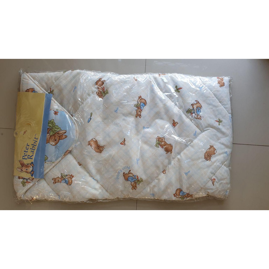 SELIMUT BAYI TOPI PETER RABBIT
