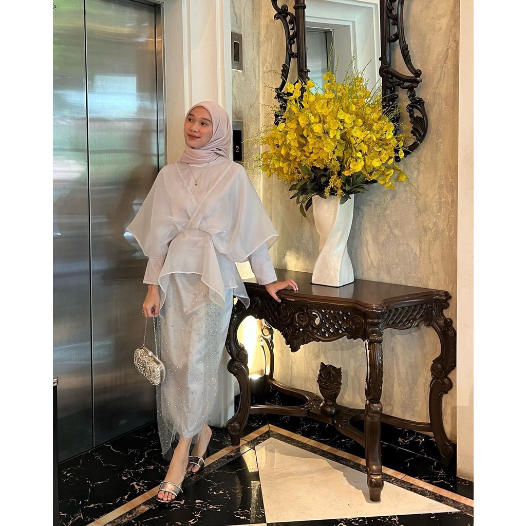 Aura Label - Giselle Grey Organza Top - blouse organza wanita GREY - blouse korea (TOP ONLY TIDAK INCLUDE INNER DALAMAN)