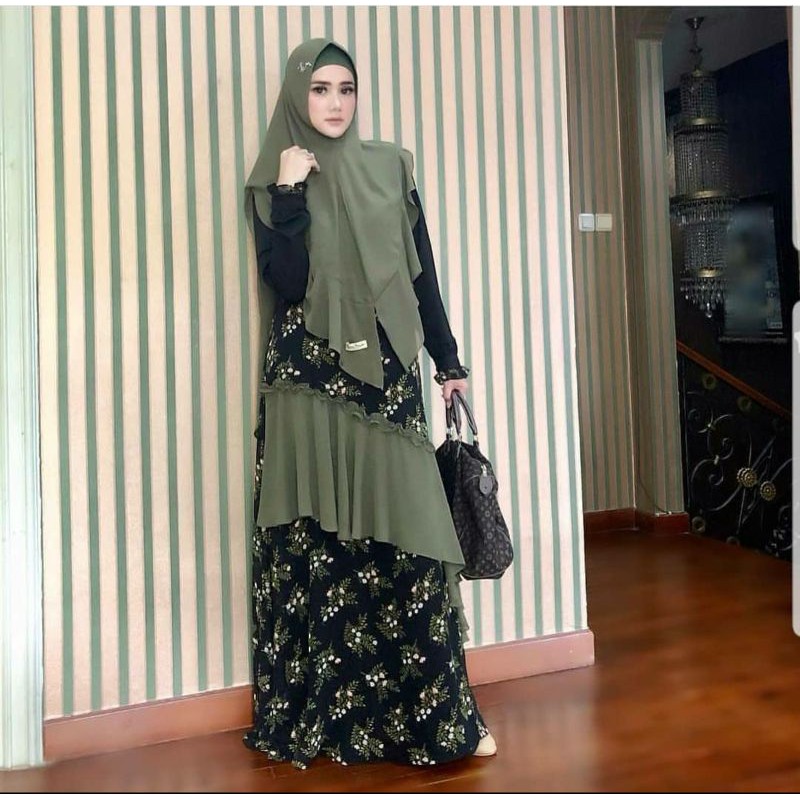 Preloved Seasonal Drappery by Khanza Maryam