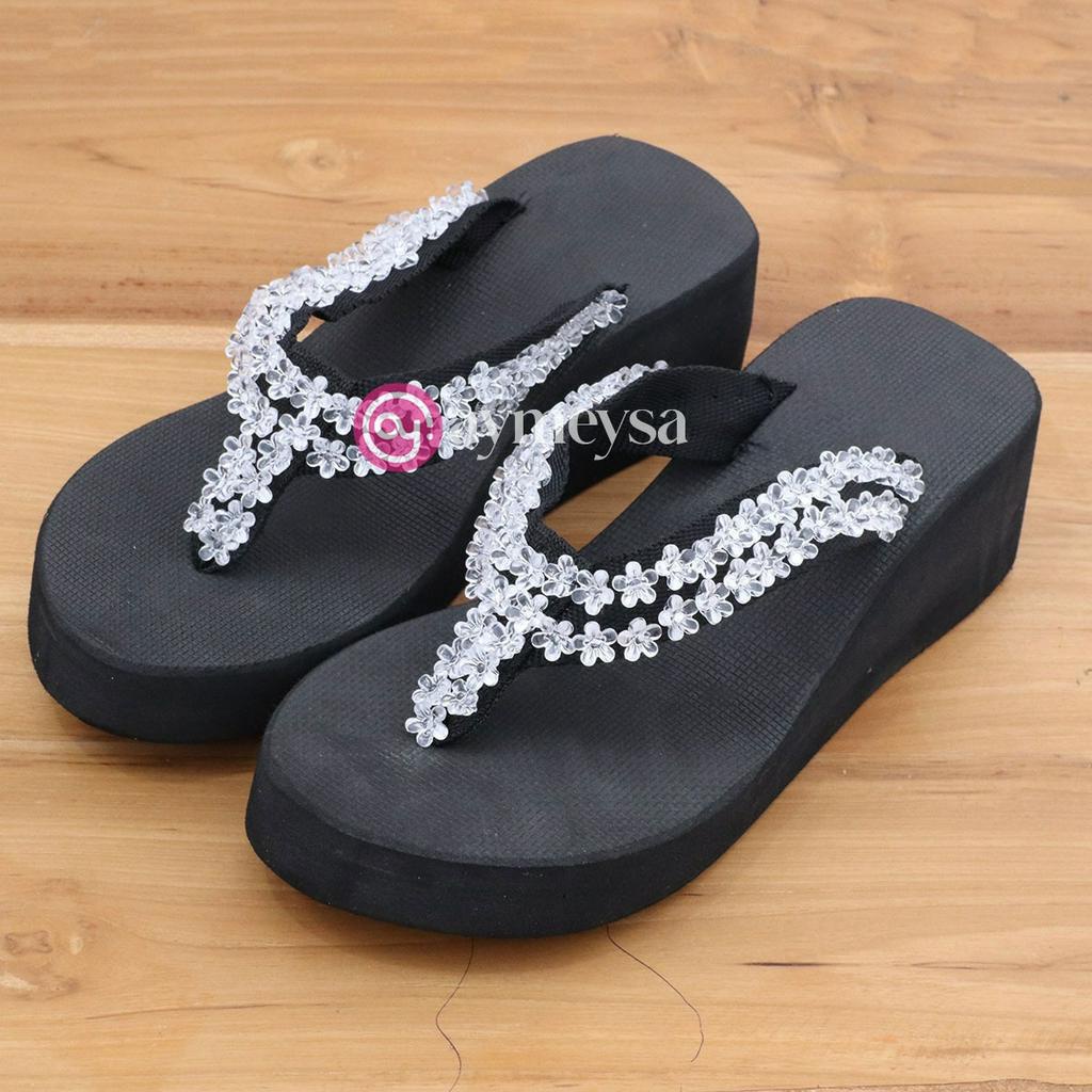 RUBY Sandal Wedges Jepit Spons Wanita Hiasan Manik-Manik Terbaru 2023 Desain Modern Simpel dan Praktis Sendal Beads