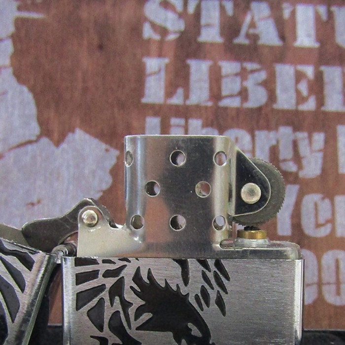 Korek api motif Zippo Elang KRA003HGR