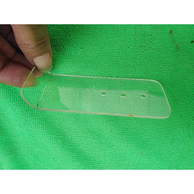 

akrilik display asesoris1tekukan 1 cm