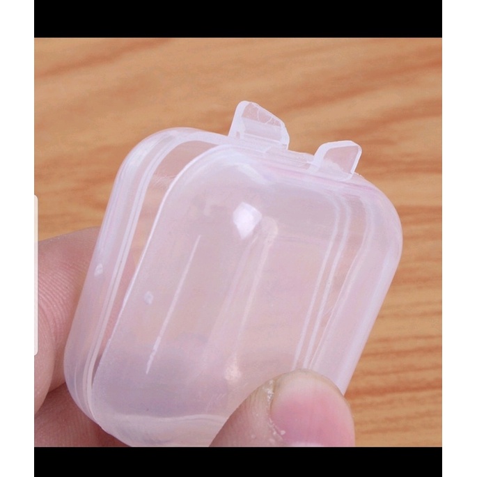 KOTAK MINI TRANSPARAN TEMPAT ANTING / TEMPAT OBAT / TEMPAT MEMORI CARD - BD