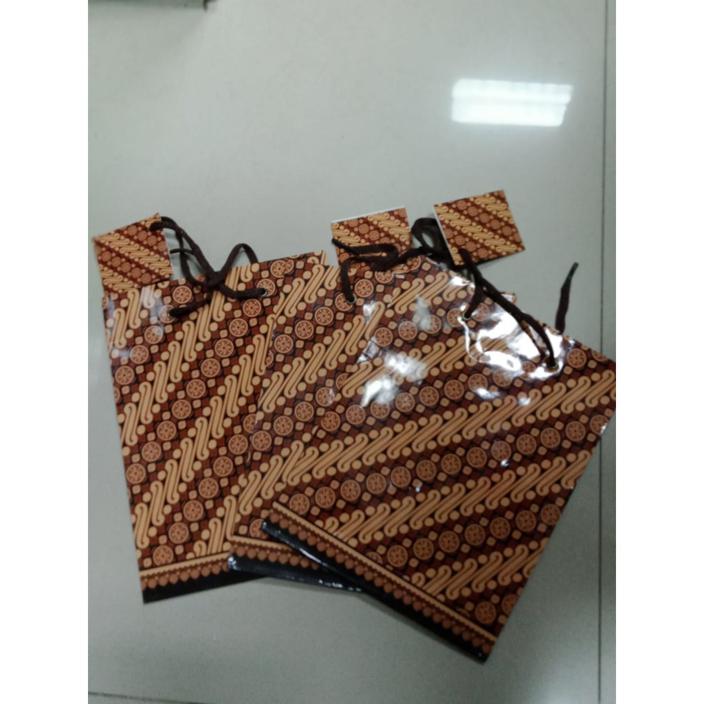 

Tas Tali Batik ukuran B (Kecil) Kiky Paper Bag Goodie Bag