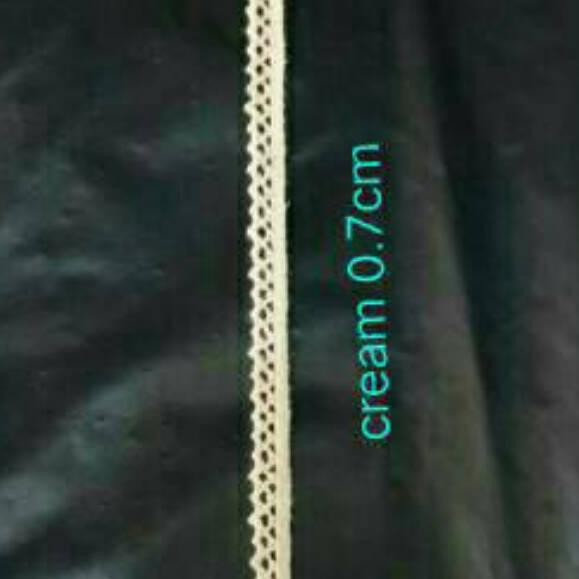 

Paling Diminati<><>vcs-840 Renda rajut cream 0.6cm (6ml), roll 15yard (13.5meter).