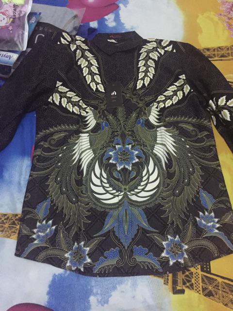 Aksa Reynand Maureen Hem Panjang Batik