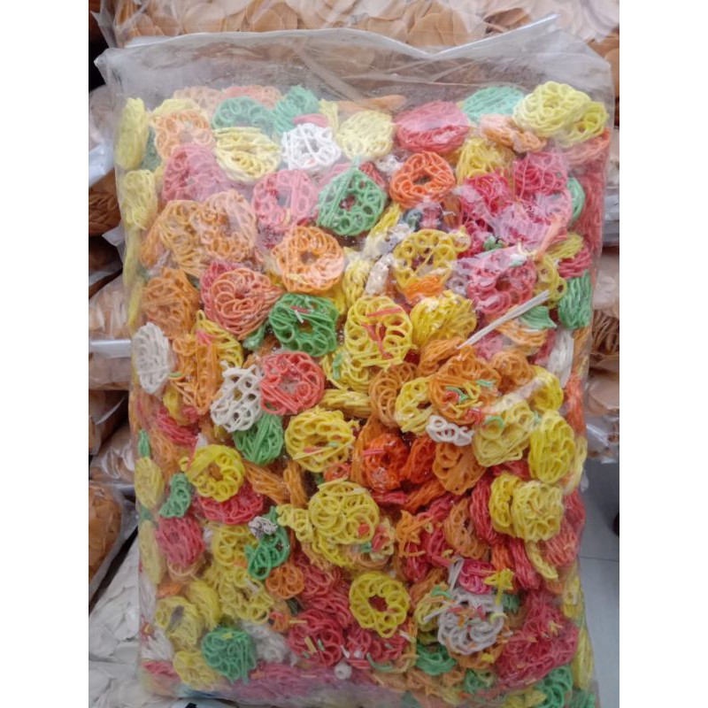 

kerupuk mawar warna warni mentah 5 kg(khusus gosend dan grab)