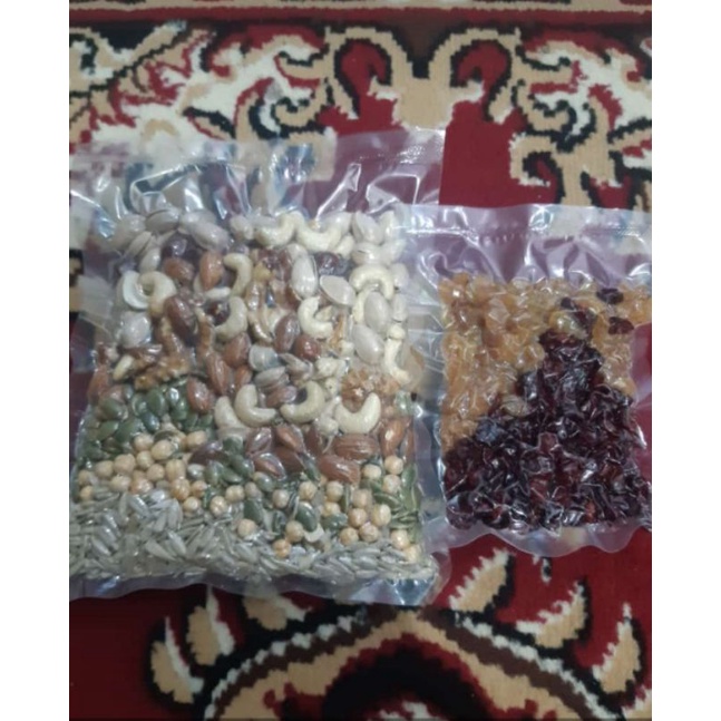 

mix nuts & dried fruit 100 gram isi 10 macam