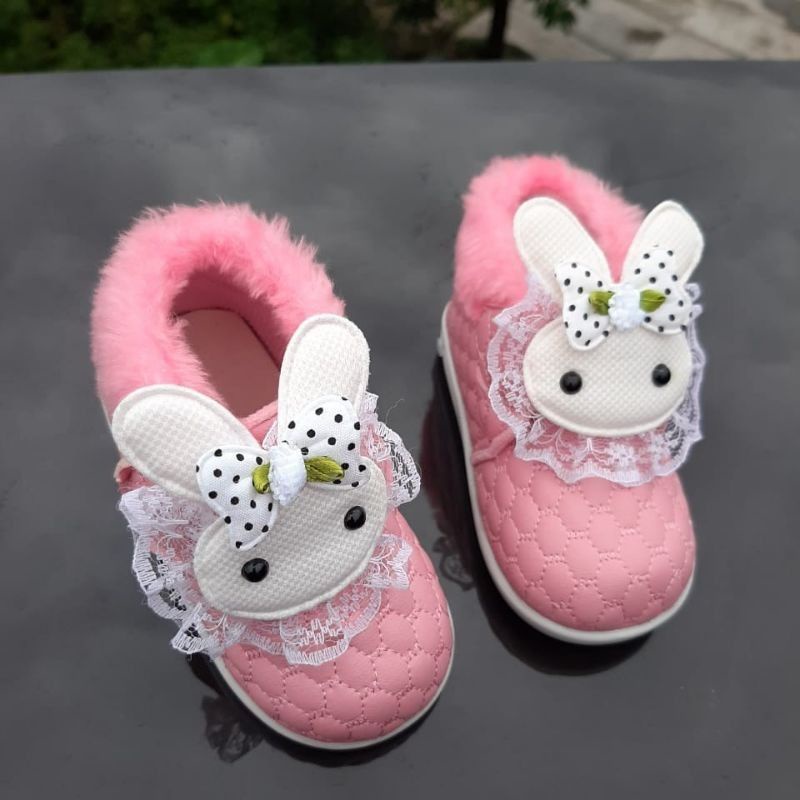 Sepatu Pesta Anak Perempuan Bunyi Cit-Cit Motif Boneka Kelinci