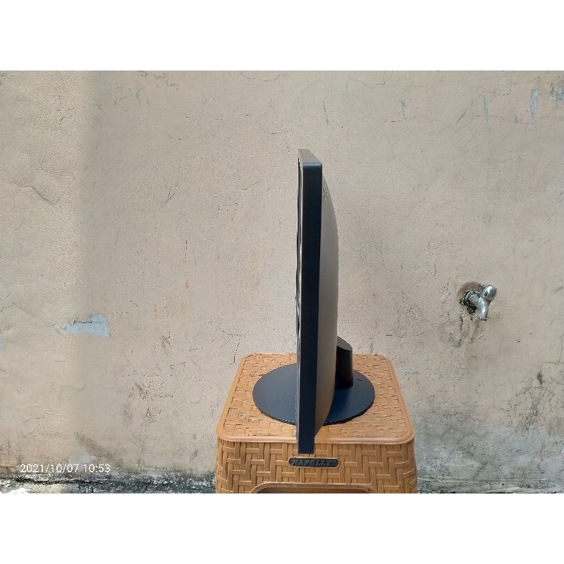 LED LENOVO 22 INCI T2224daFULL HD LIKE NEW
