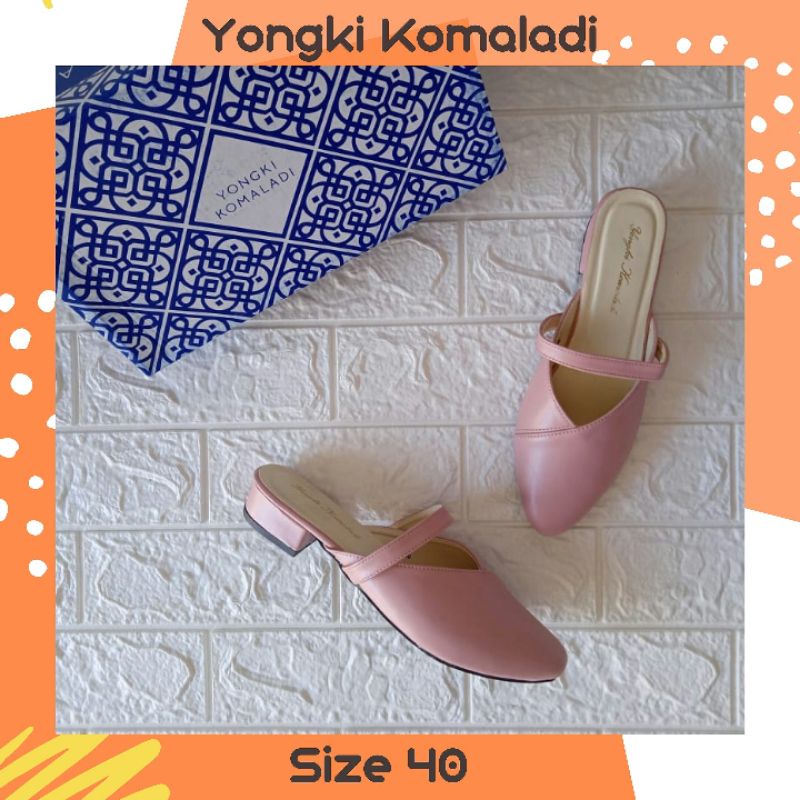sandal yongki komaladi / sandal slop yongki komaladi / sandal slop murah