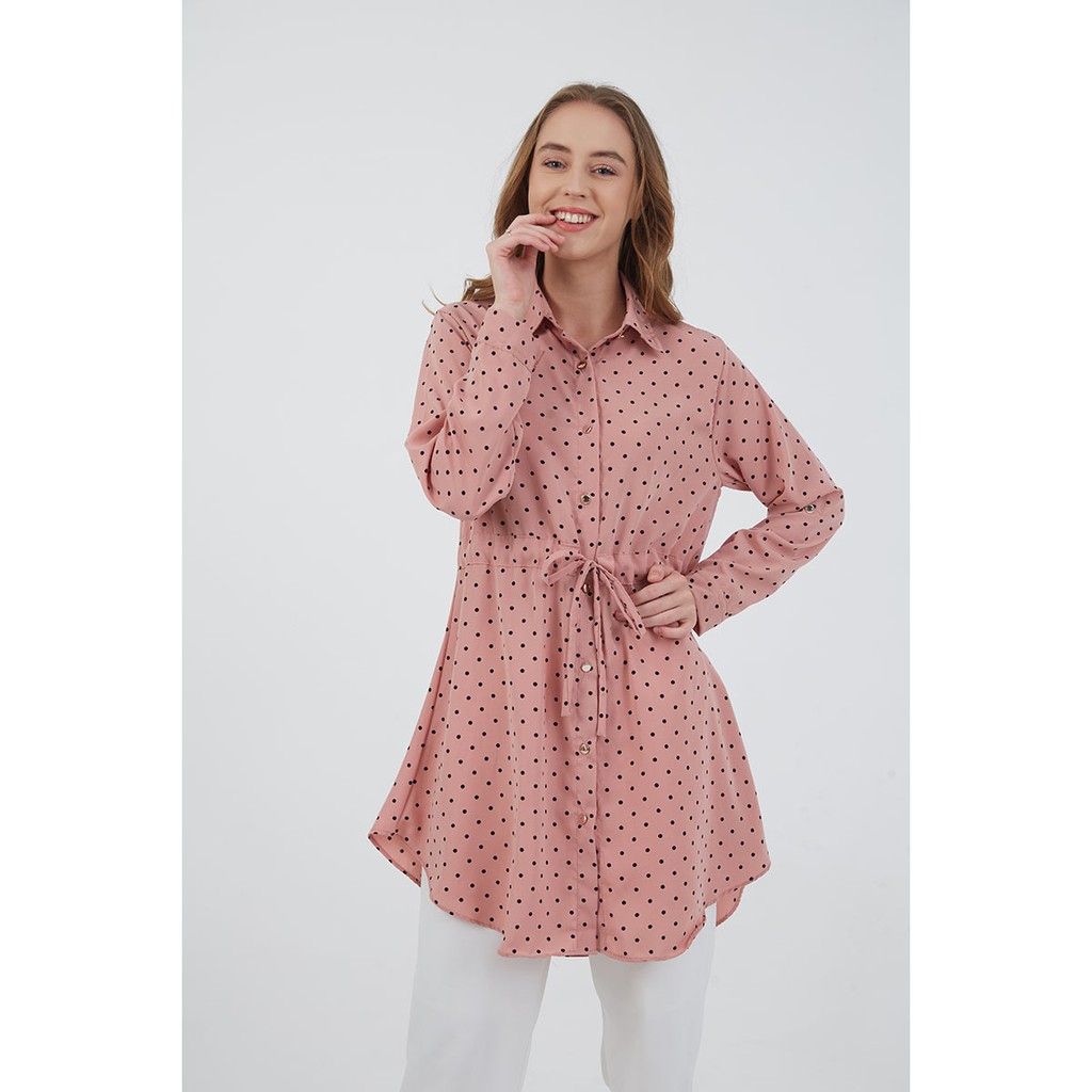 Berrybenka Atasan Kemeja Sophie Muaza Polka Shirt Berrybenka Atasan Kemeja Sophie Muaza Polka Shirt