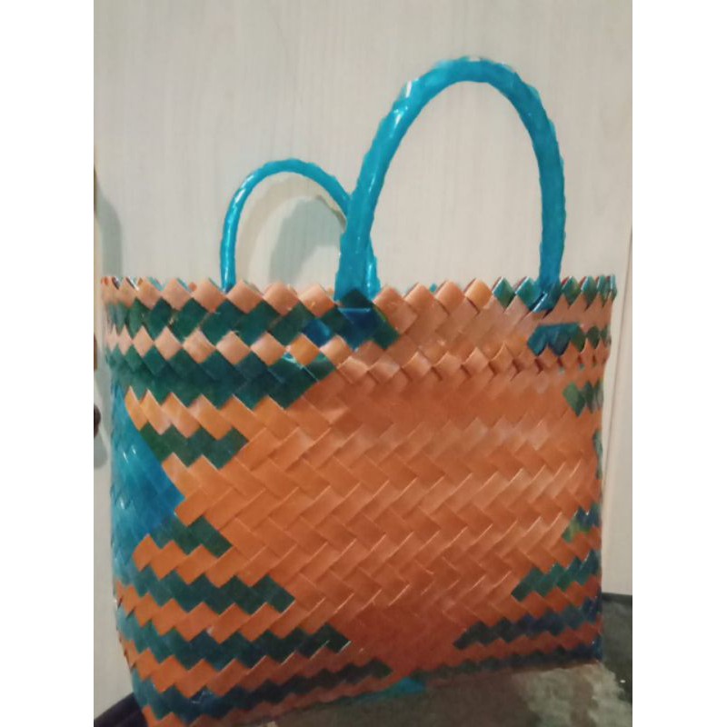 Keranjang anyam plastik kaca kecil manis