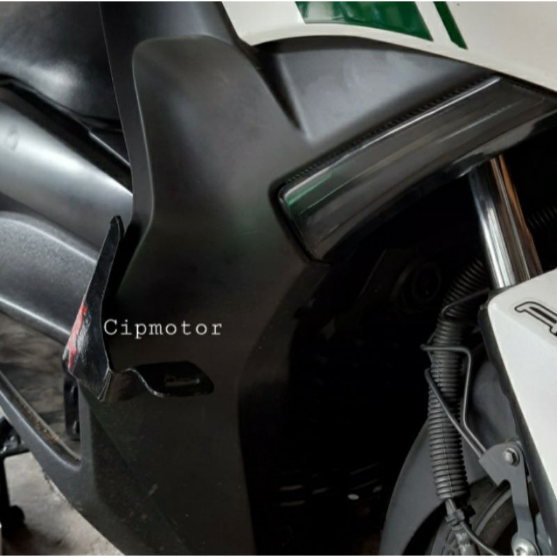 Breket dudukan lampu XMAX model Brixxton terlaris