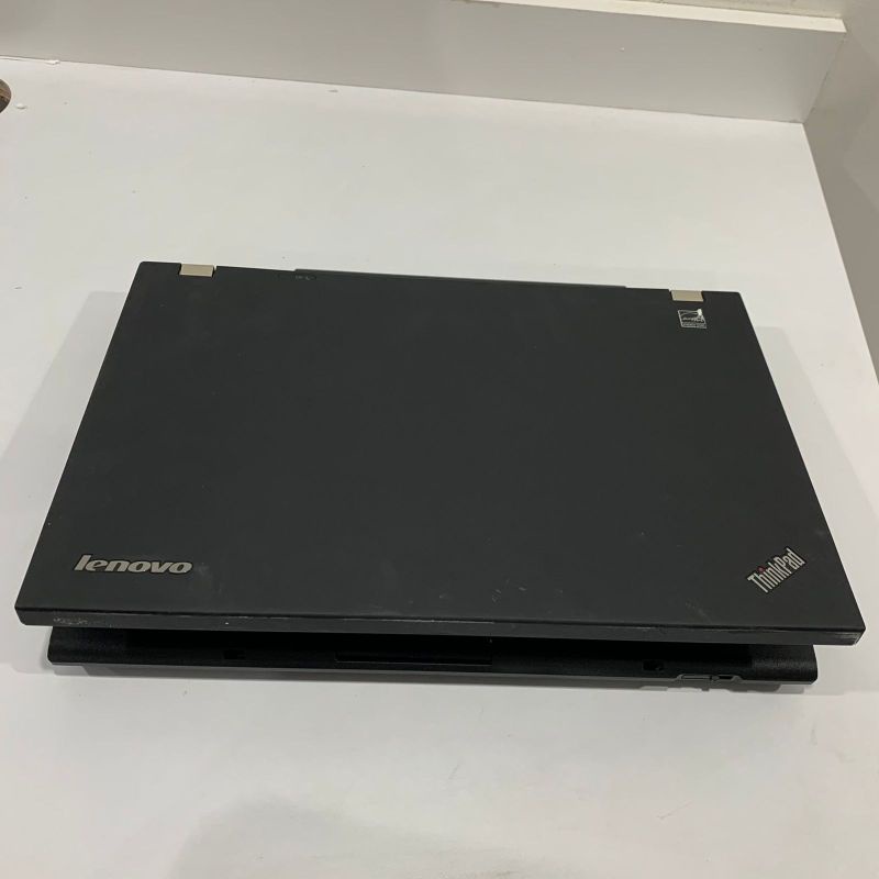 Laptop Lenovo Thinkpad T520 Ci5 Generasi 2TH SALE!!