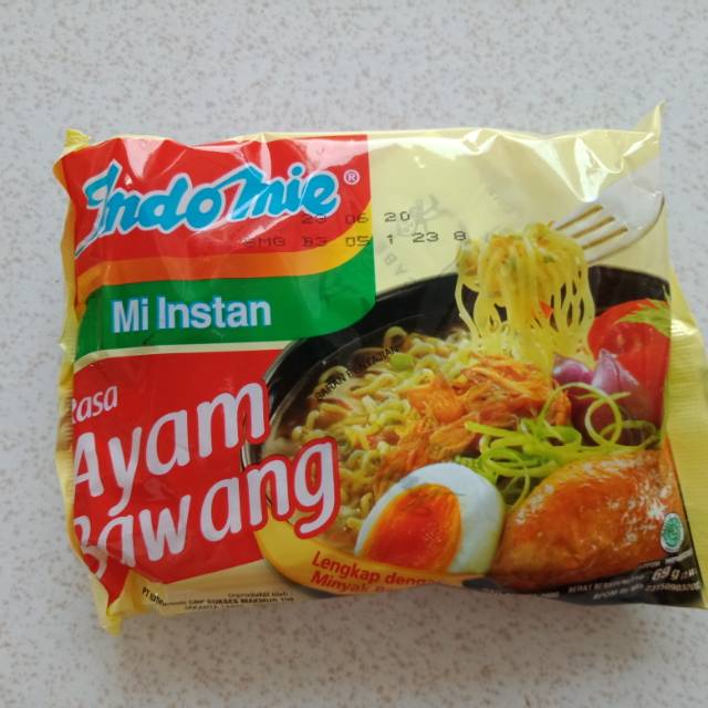 

INDOMIE AYAM BAWANG isi 5bks