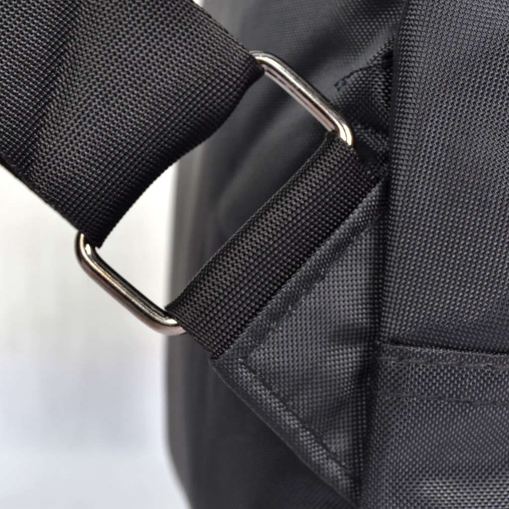 Tas Selempang Unisex / Sling Bag Unisex Kode 7073
