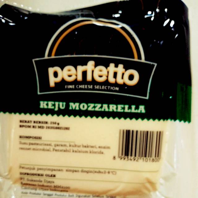 

Keju mozzarella