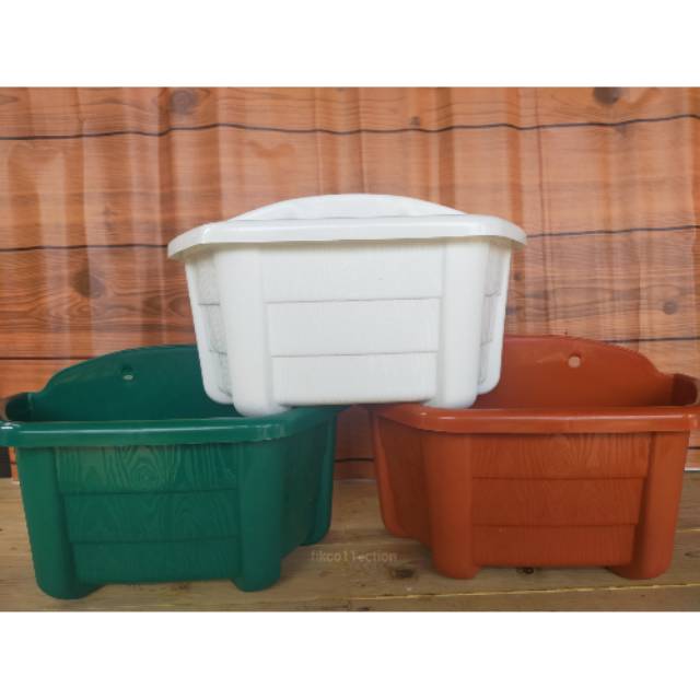 Pot dinding / tempel kayu 28cm