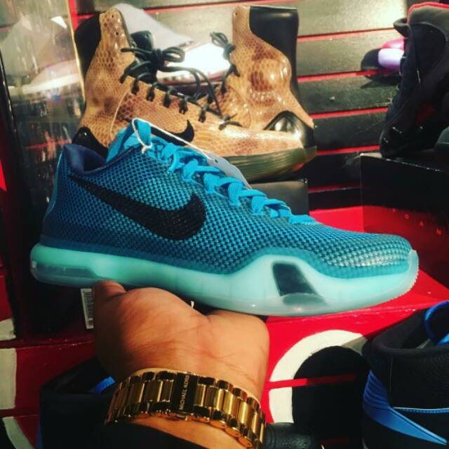 kobe x as