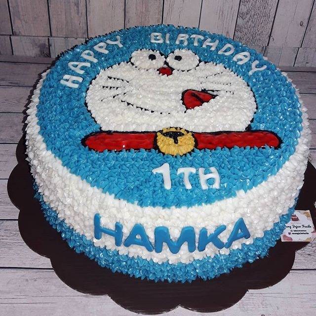 

Kue ulang tahun doraemon cake ultah blackforest vanilla