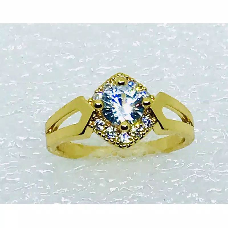 cincin permata//cincin wanita//perhiasan //cincin//